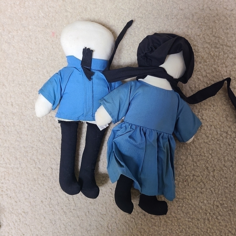 Amish dolls 1983